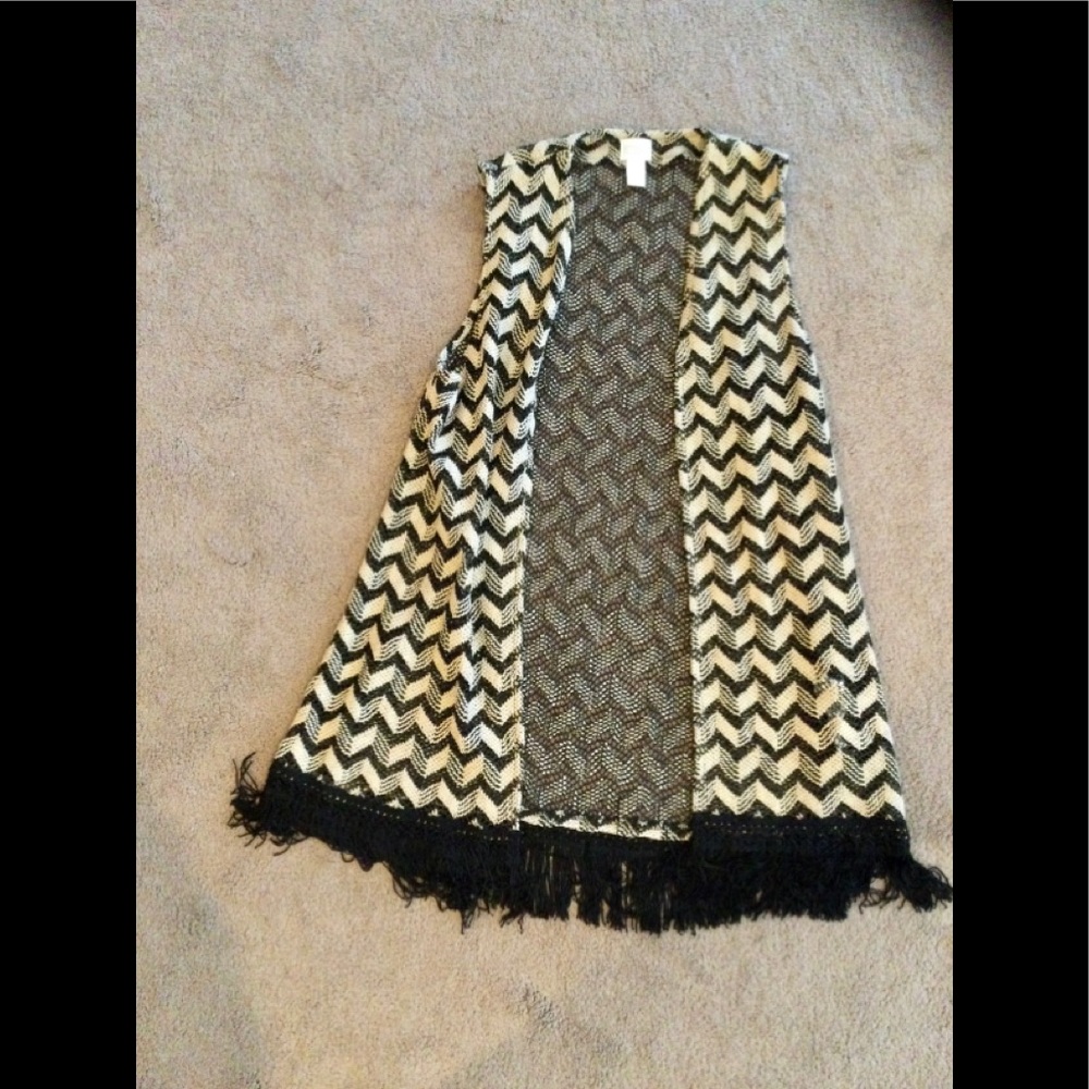 Chico’s fish net like open vest Size 1